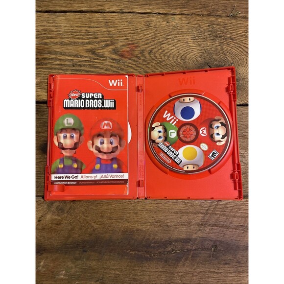 New Super Mario Bros. Wii (Nintendo Wii, 2009) CIB - Picture 5 of 8